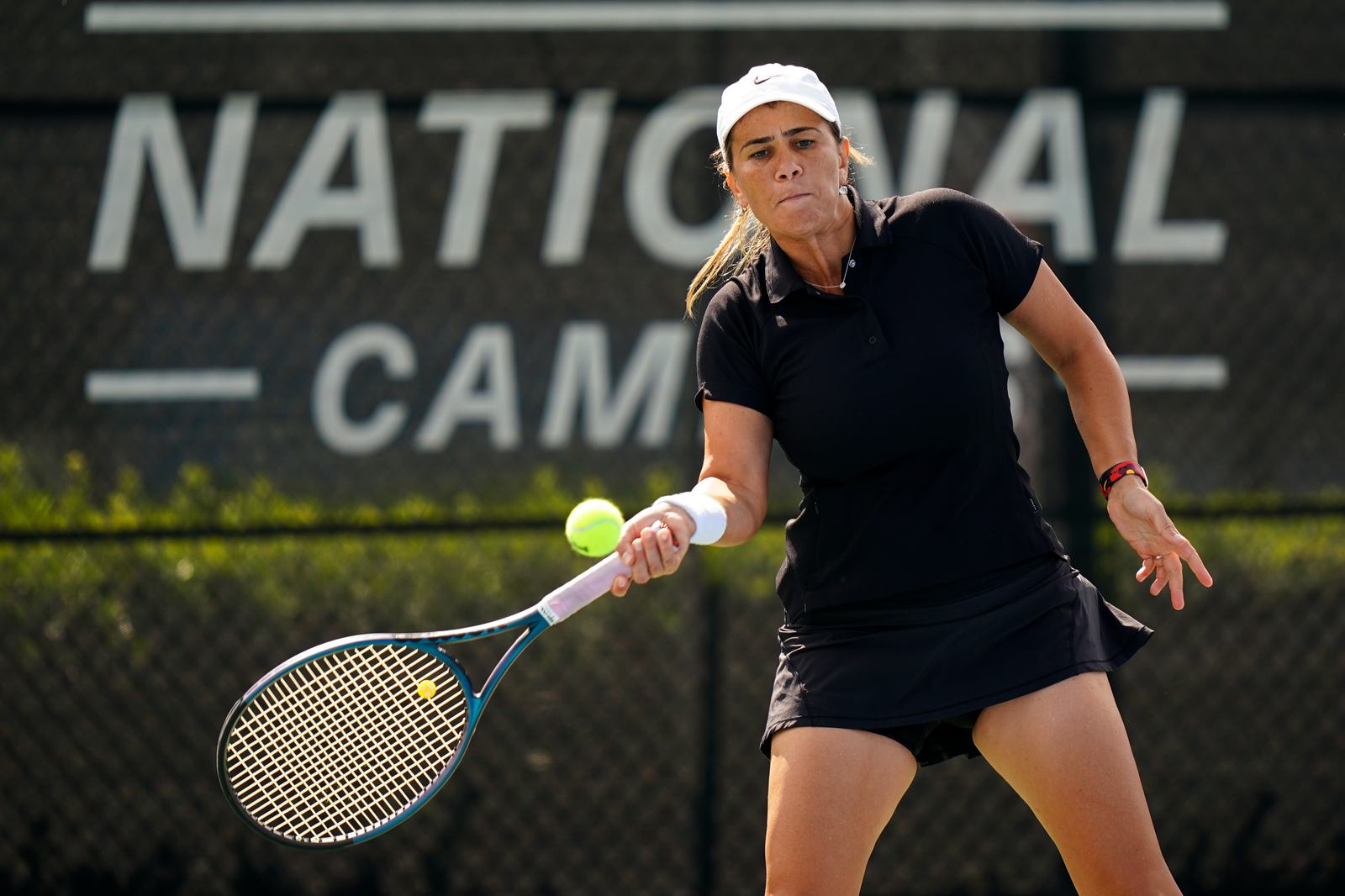 Viktoriya Paul hitting a forehand at the USTA National Campus